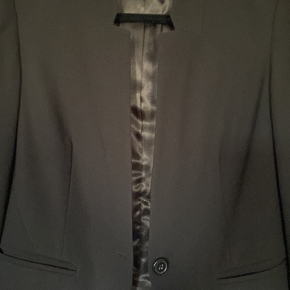 BOGO FREE Black Blazer - Picture 5 of 6